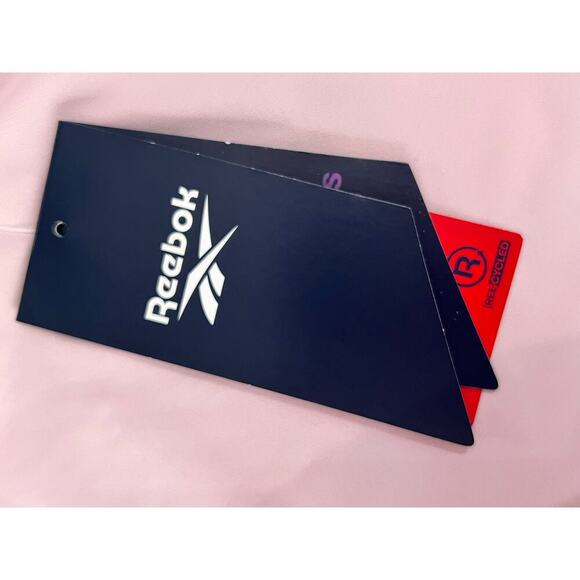 Top Reebok TS Pride Crop Active Workout Tank NWT Size S - Picture 9 of 9